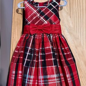 3t Holiday dress with size 4 faux fur shawl